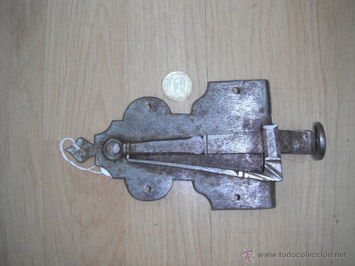 Antig&uuml;edades: CIERRE PARA VENTANA - Foto 1