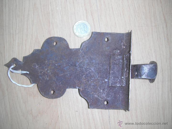 Antig&uuml;edades: CIERRE PARA VENTANA - Foto 2