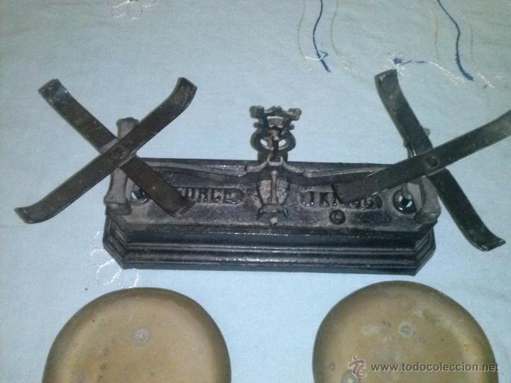 Antig&uuml;edades: antigua balanza - Foto 3