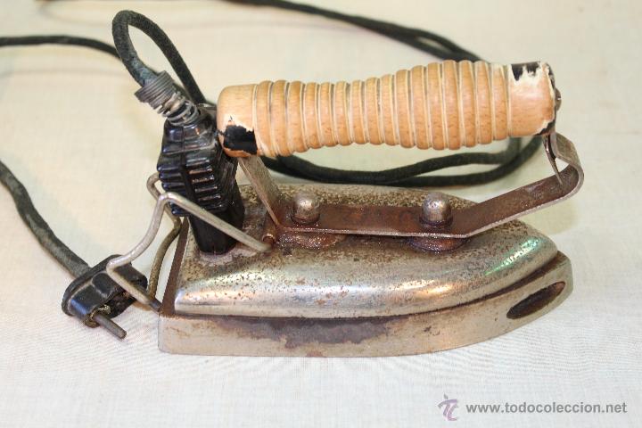 Antig&uuml;edades: PLANCHA ELECTRICA ANTIGUA JATA - Foto 1