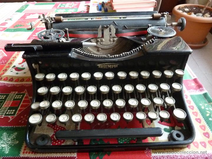 Antig&uuml;edades: maquina antigua marca trumph - Foto 1