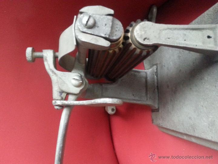 Antig&uuml;edades: PLISADORA.LAMINADORA. - Foto 4