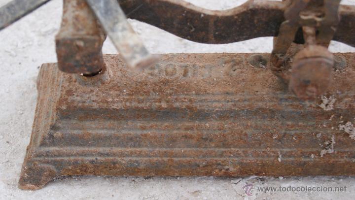 Antig&uuml;edades: Antigua Balanza Forge. - Foto 3