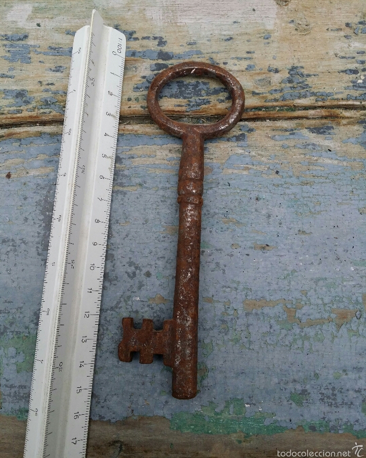 Antig&uuml;edades: Llave antigua. - Foto 1