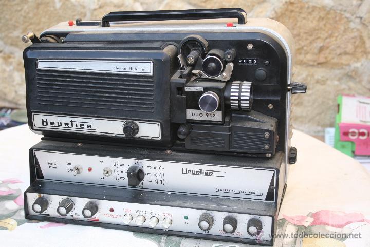 Antig&uuml;edades: PROYECTOR DE PEL&Iacute;CULAS SUPER 8 HEURTIER - Foto 1