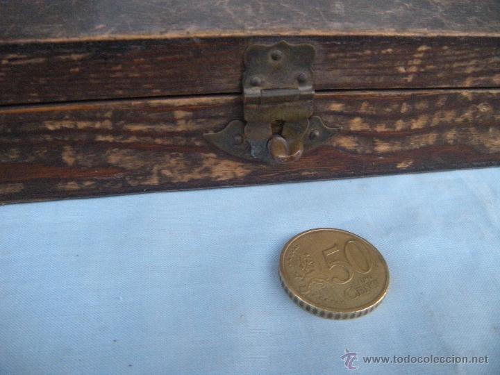 Antig&uuml;edades: ANTIGUA CAJA CON LETRAS DE PLOMO. - Foto 3