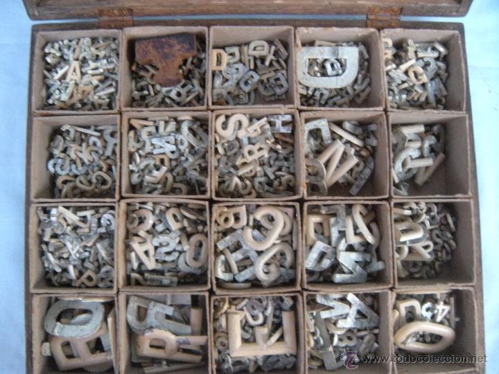 Antig&uuml;edades: ANTIGUA CAJA CON LETRAS DE PLOMO. - Foto 5