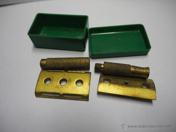 Antig&uuml;edades: Piezas de maquinilla de afeitar con su caja. - Foto 1