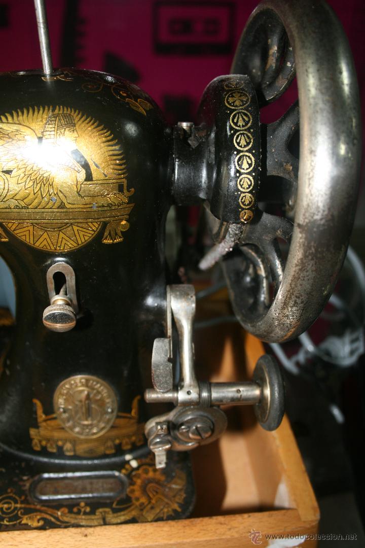 Antig&uuml;edades: M&Aacute;QUINA DE COSER SINGER - Foto 5
