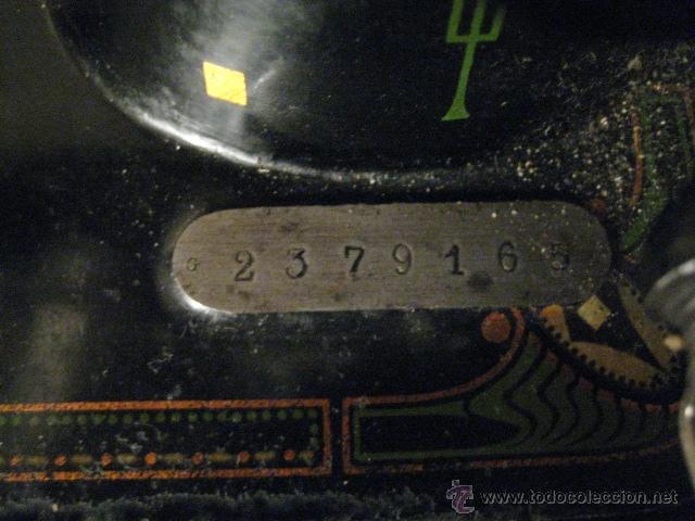 Antig&uuml;edades: MAQUINA DE COSER VERITAS - Foto 3
