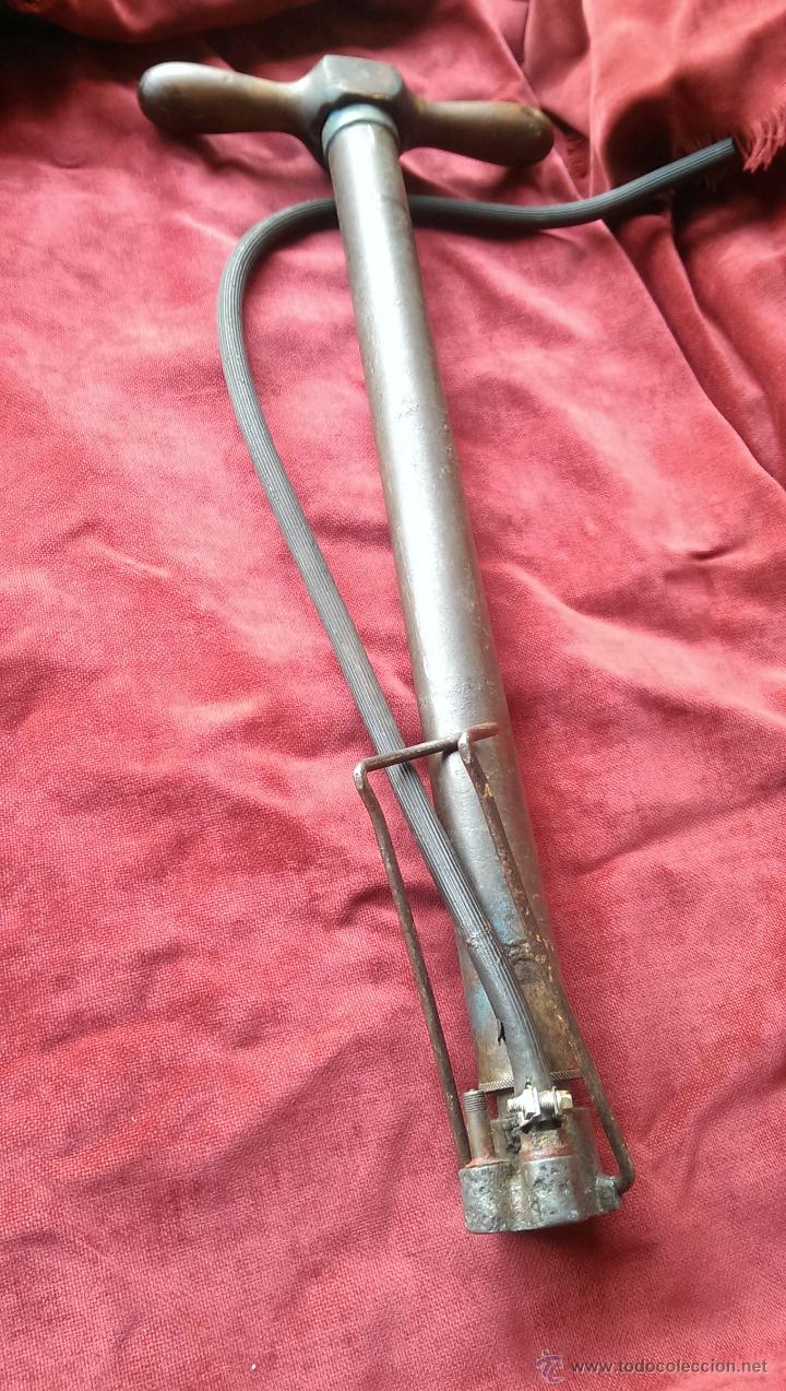 Antig&uuml;edades: BOMBA ANTIGUA PARA HINCHAR NEUMATICOS, FUNCIONANDO - Foto 2