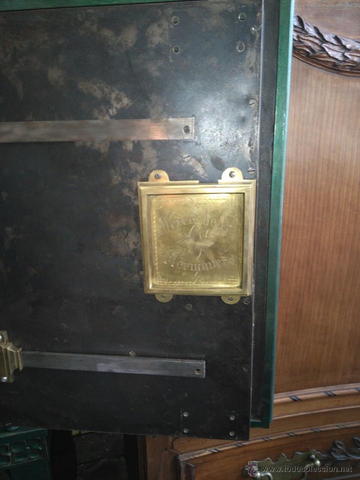 Antig&uuml;edades: Caja Fuerte Antigua - Foto 5
