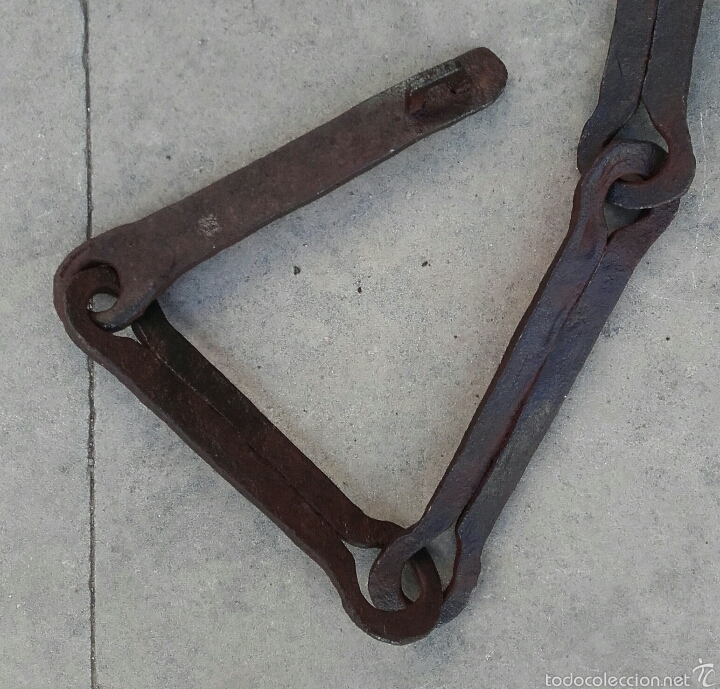 Antig&uuml;edades: Cadena con candado S. XVII - Foto 4
