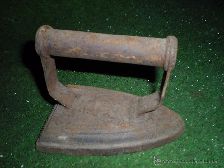 Antig&uuml;edades: Plancha de hierro muy antigua - Foto 2