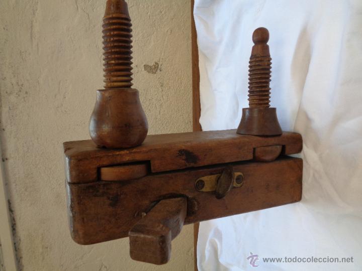 Antig&uuml;edades: CEPILLO CARPINTERO ESQUINERO - Foto 4