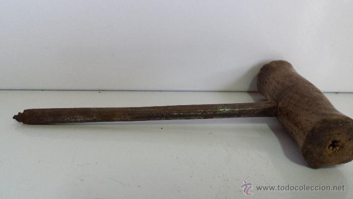 Antig&uuml;edades: ANTIGUA BARRENA DE 16 CM. - - Foto 2