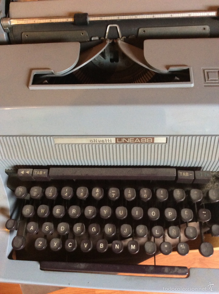 Antig&uuml;edades: M&aacute;quina de escribir Olivetti Linea 88 - Foto 1