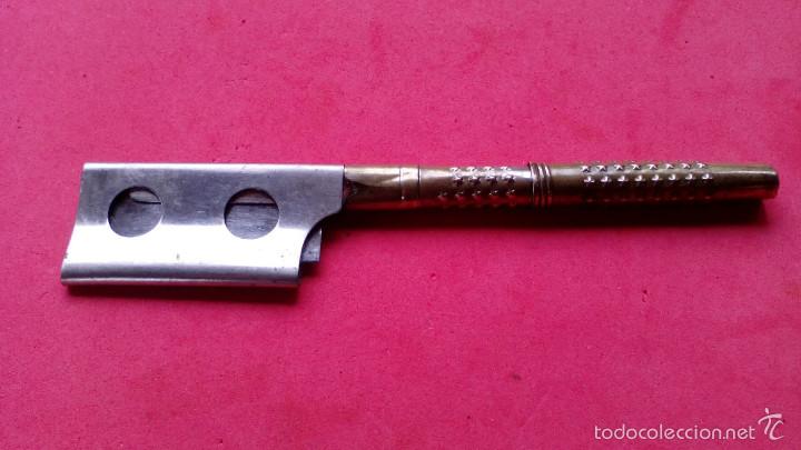Antig&uuml;edades: ANTIGUO UTIL DE BARBERO CON CUCHILLA SOLINGEN - Foto 4