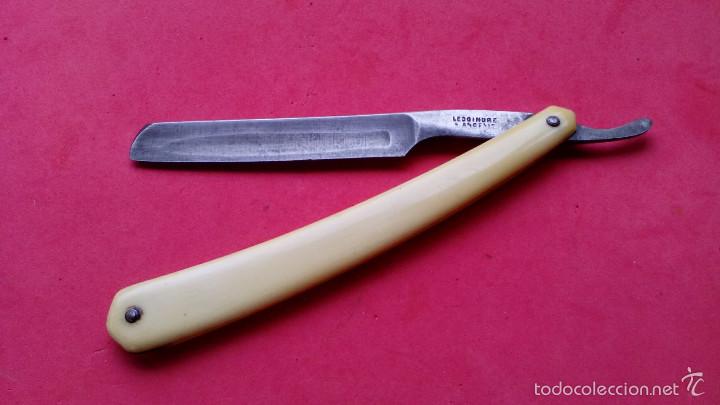 Antig&uuml;edades: NAVAJA DE AFEITAR DE BARBERO - Foto 1