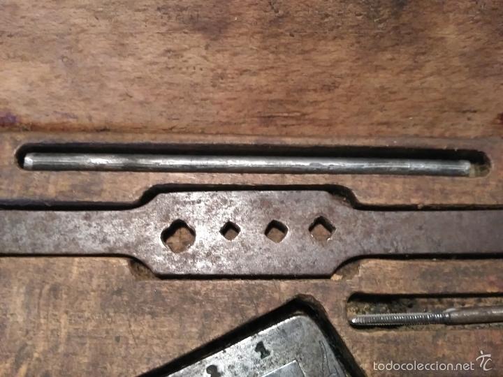 Antig&uuml;edades: JUEGO TERRAJES DERBY  EN CAJA MADERA - Foto 3