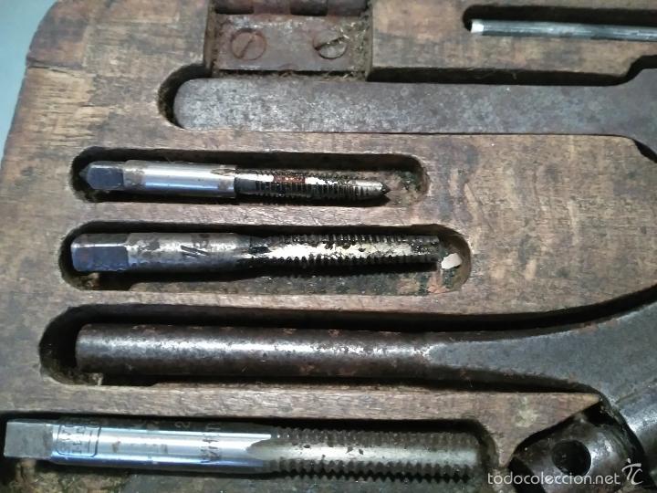 Antig&uuml;edades: JUEGO TERRAJES DERBY  EN CAJA MADERA - Foto 5