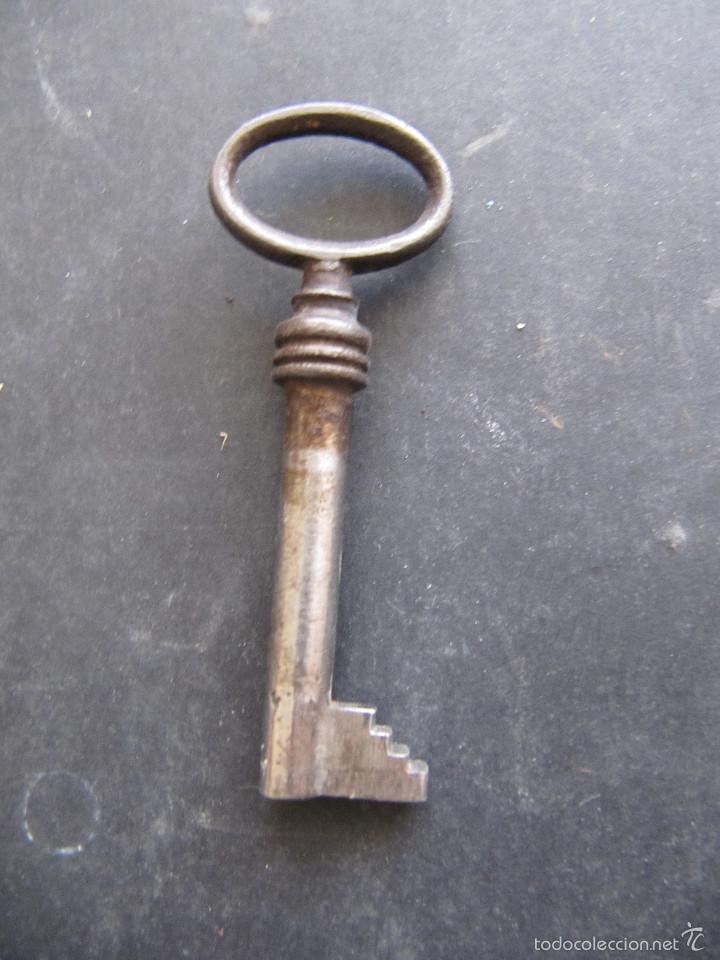Antig&uuml;edades: LLAVE ANTIGUA - Foto 1