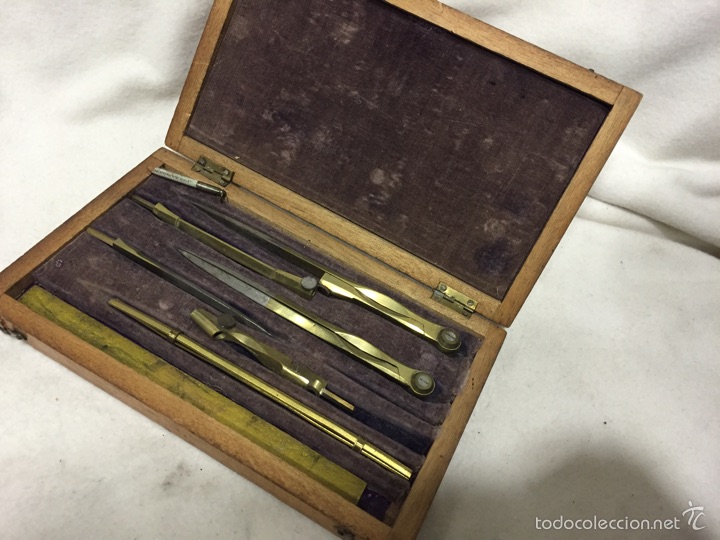Antig&uuml;edades: Caja juego de compases - Foto 1