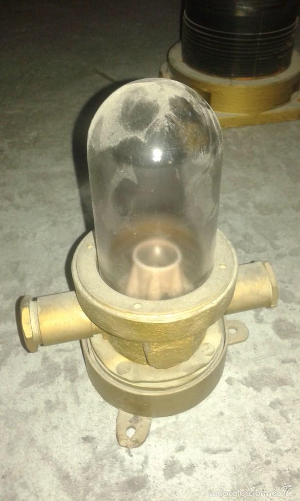 Antig&uuml;edades: Antiguo farol de barco mercante. - Foto 1