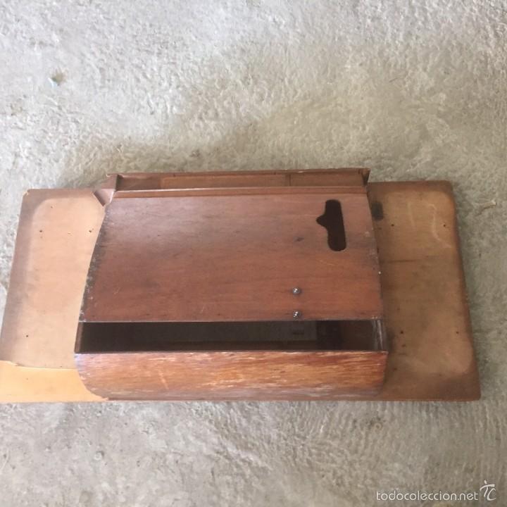 Antig&uuml;edades: cajon de madera maquina singer o otas - Foto 9