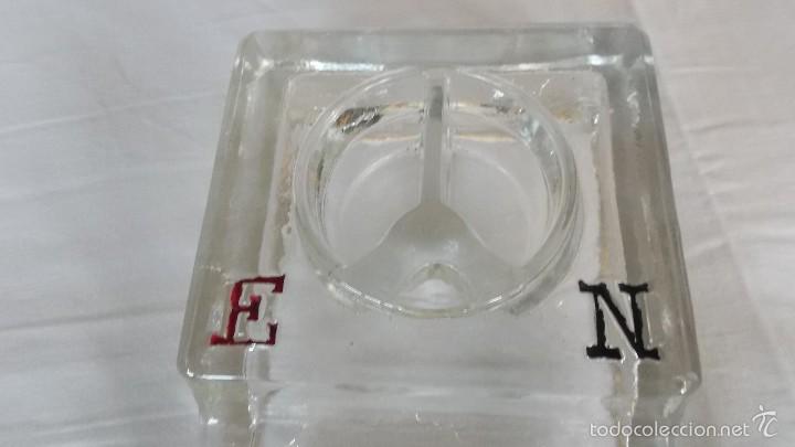 Antig&uuml;edades: Escriban&iacute;a de cristal - Foto 1