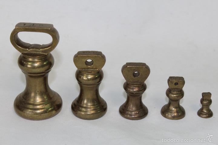 Antig&uuml;edades: JUEGO DE 5 PESAS EN BRONCE - Foto 1