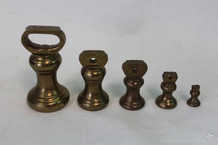 Antig&uuml;edades: JUEGO DE 5 PESAS EN BRONCE - Foto 3