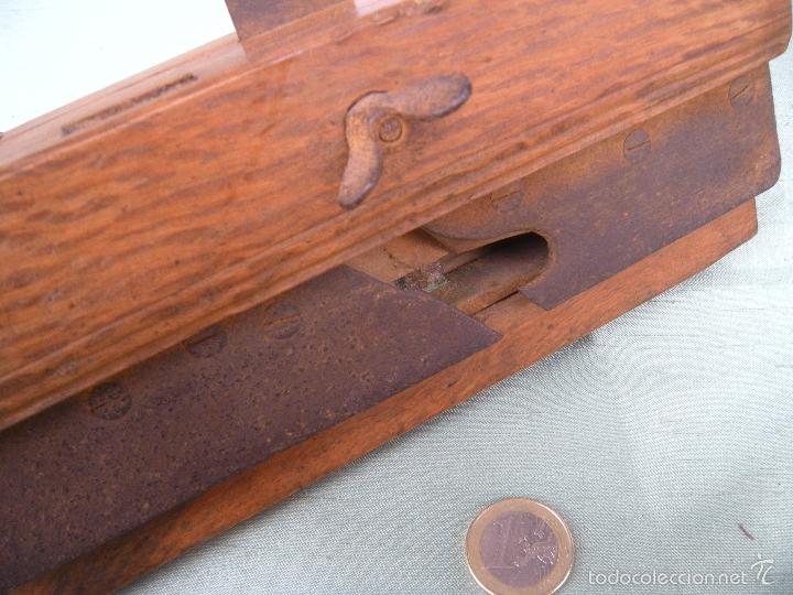 Antig&uuml;edades: ANTIGUO Y RARO CEPILLO DE CARPINTERO. - Foto 9