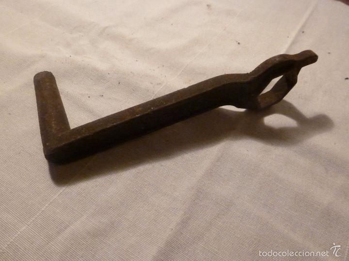 Antig&uuml;edades: llave para coche - Foto 1