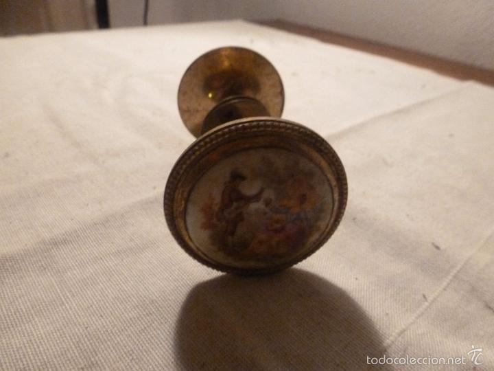 Antig&uuml;edades: MANETA DE BRONCE Y PORCELANA - Foto 6