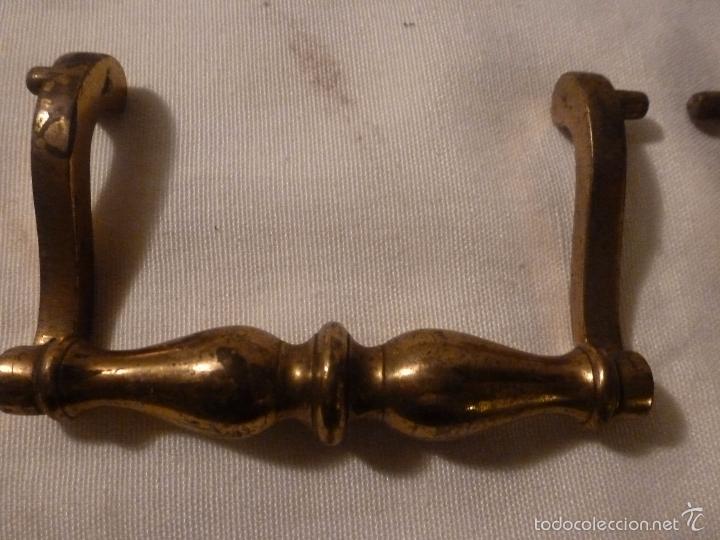 Antig&uuml;edades: pareja asa de brasero de bronce - Foto 4