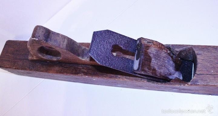 Antig&uuml;edades: Antigua garlopa de carpintero, 69cm - Foto 3