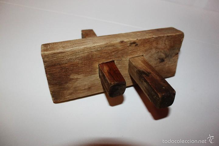Antig&uuml;edades: Viejo gramil de madera - Foto 2