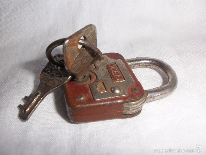 Antig&uuml;edades: Antiguo candado Marca UCEM - Foto 2
