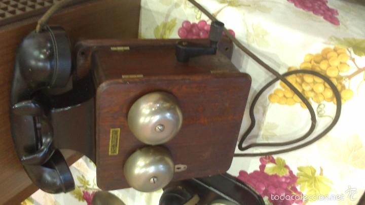 Tel&eacute;fonos: telefono de pared muy antiguo madera - Foto 3