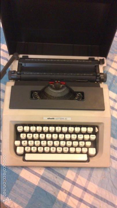 Antig&uuml;edades: maquina de escribir - Foto 1