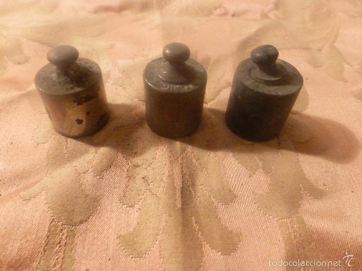 Antig&uuml;edades: tres pesos 100g - Foto 4