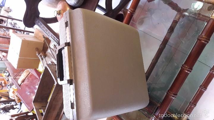Antig&uuml;edades: maquina de escribir con funda    underwood - Foto 7