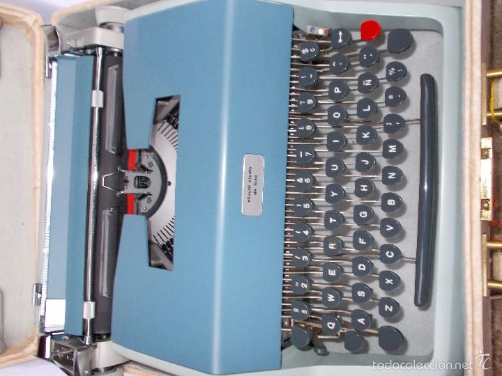 Antig&uuml;edades: Maquina portatil de Olivetti - Foto 2