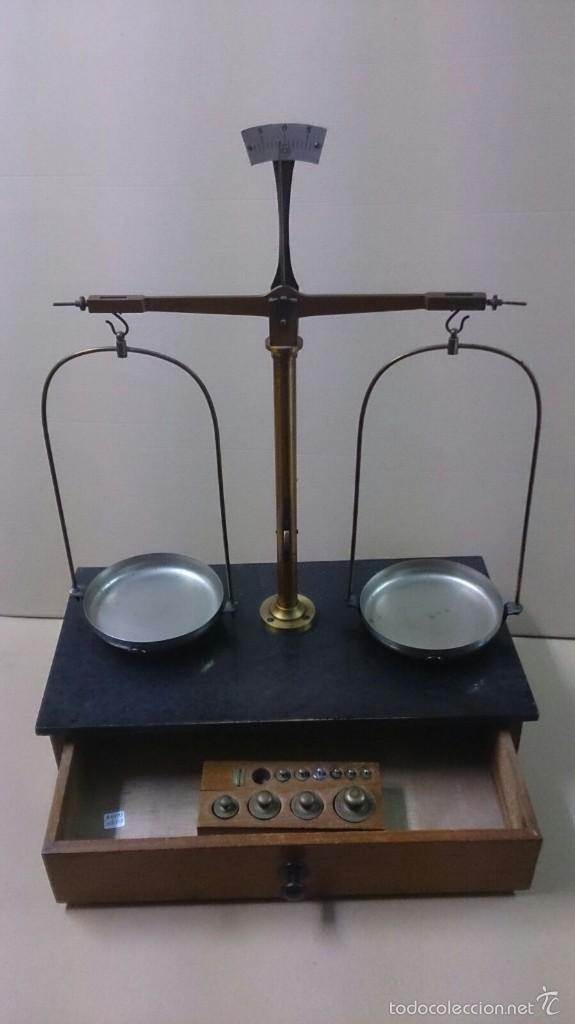 Antig&uuml;edades: Balanza de precision de madera - Foto 2