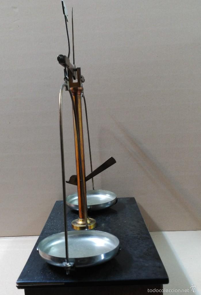 Antig&uuml;edades: Balanza de precision de madera - Foto 3