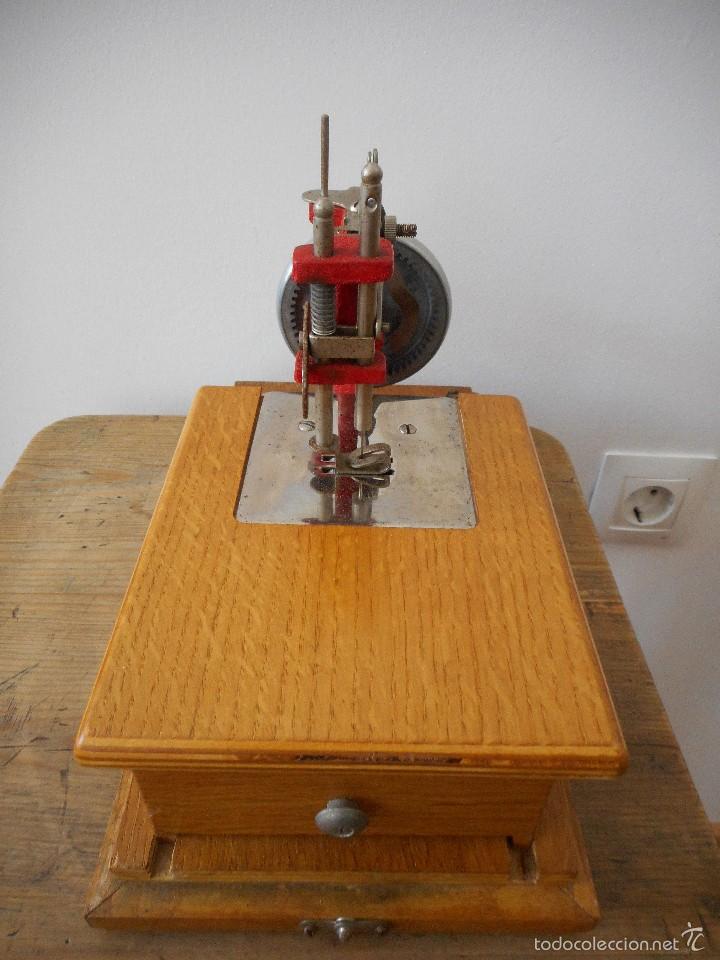 Antig&uuml;edades: M&aacute;quina de coser Grain - Foto 5
