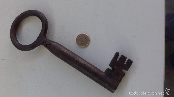 Antig&uuml;edades: antigua gran llave - Foto 2