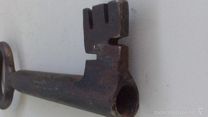 Antig&uuml;edades: antigua gran llave - Foto 5