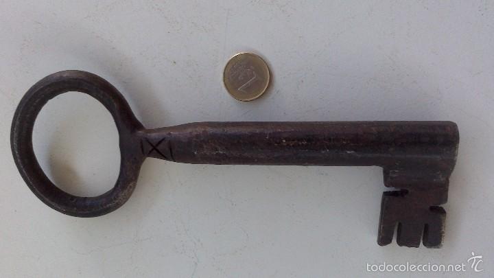 Antig&uuml;edades: antigua gran llave - Foto 9